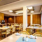 מלון Grunewald 3*